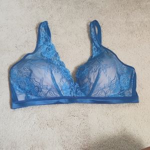 Maidenform form  lace bra